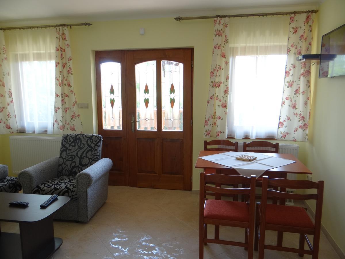 Thermál Motel Kiskunmajsa Esterno foto